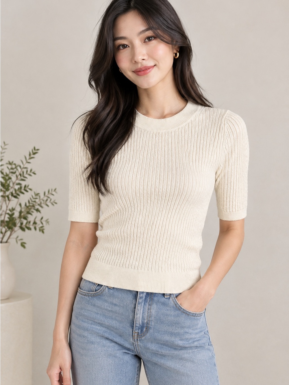 Uniqlo Women’s Cream Ribbed Short-Sleeve Crewneck Cropped Sweater Top, size XS